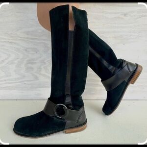 NWT OluKai Black Suede Holo Lio Riding Boot